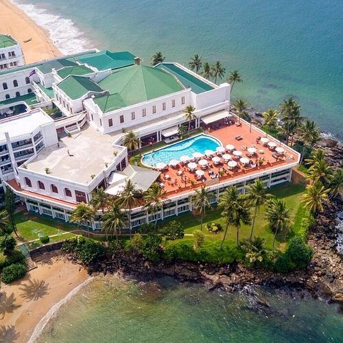 birds-eye-view-of-hotel